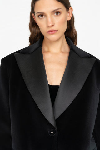 OVERSIZED VELVET BLAZER